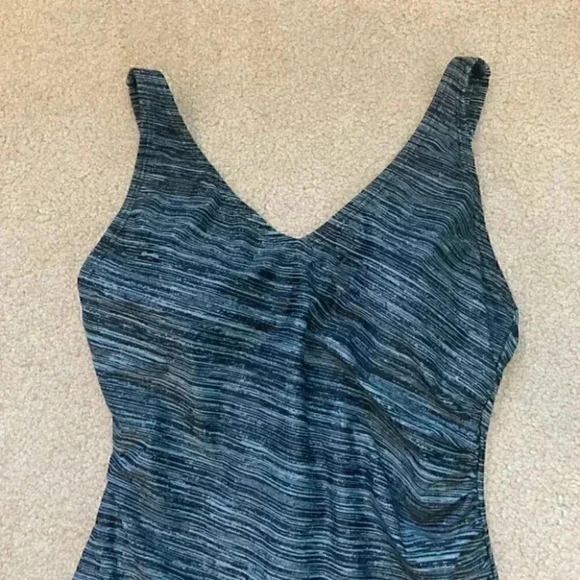 Speedo Women's Ultraback Racerback Athletic Training One Piece Swimsuit - Picture 2 of 4